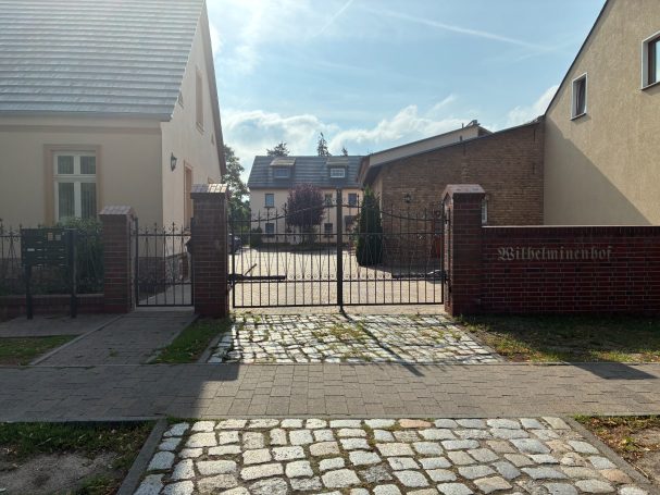 Wohnanlage Alt Zepernick 17, 16341 Panketal Straßenansicht